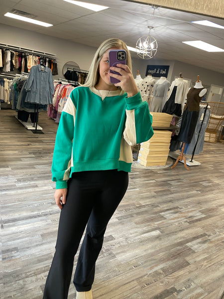 Asymmetrical Hem Contrast Pullover - Green/White