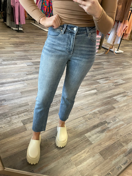 Mid-Rise Straight Cropped Jeans - Medium