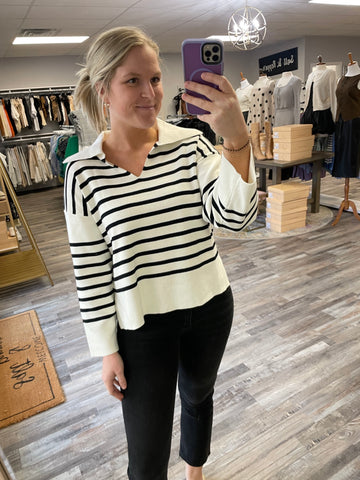 Stripe V-Neck Long Sleeve Sweater - White/Black