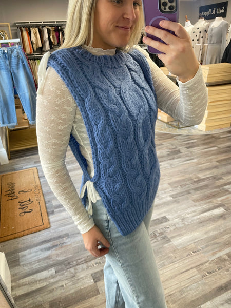 Chunky Sweater Vest - Blue