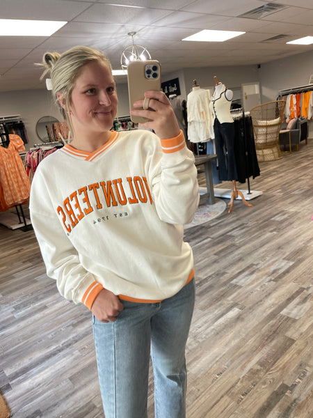 Tennessee V-neck Pullover - White