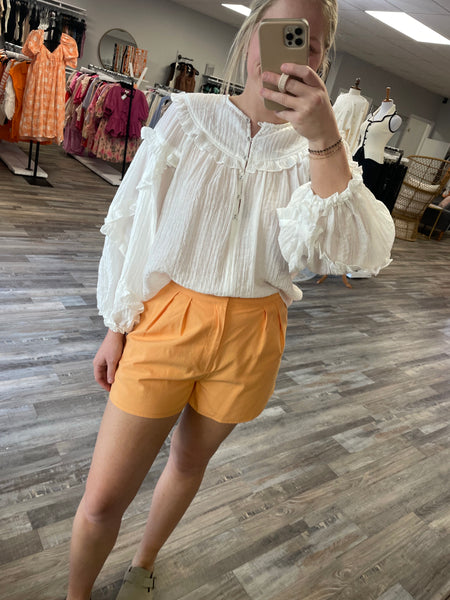 Pleated Linen Shorts - Apricot