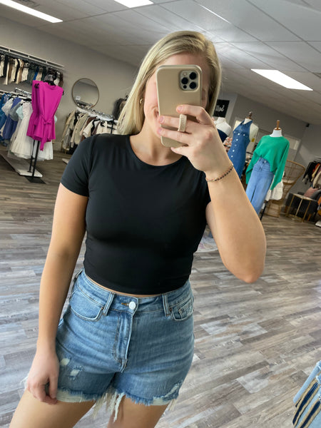 Solid Cropped Tee - Black
