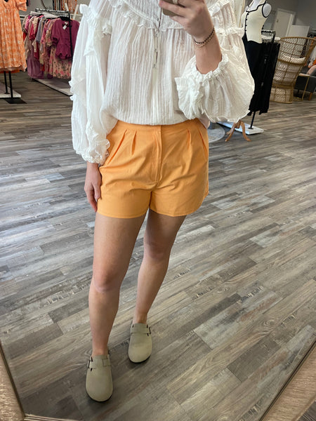 Pleated Linen Shorts - Apricot