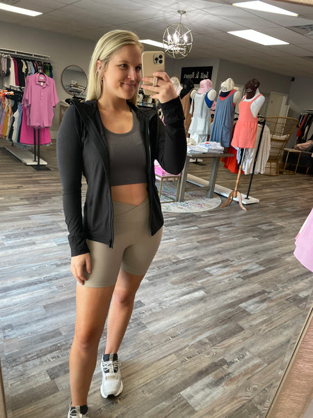 Active Hooded Jacket - Black