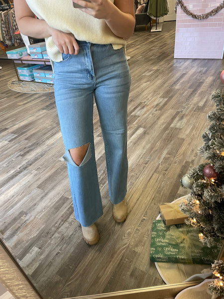 Relaxed Wide Leg Pants - Light Wash