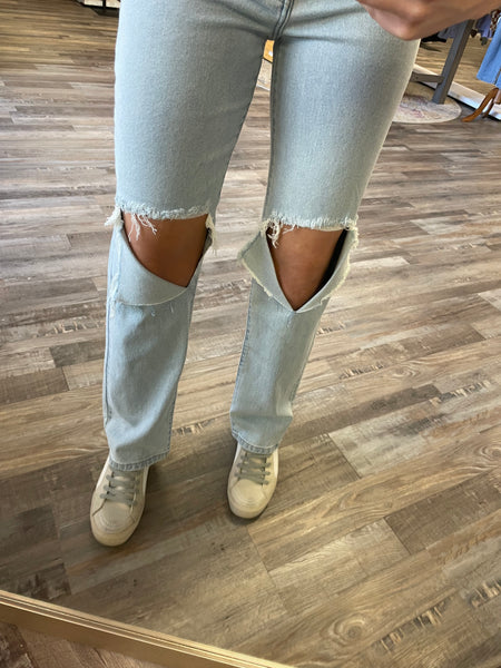 High Rise Distressed Knee Dad Jean - Light Wash